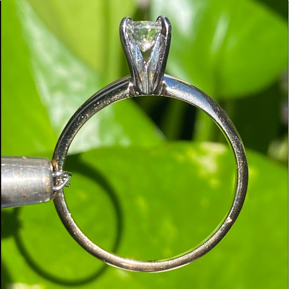 Gorgeous😍 14KT Solitaire Diamond engagement ring💍💎✨ - Picture 10 of 17